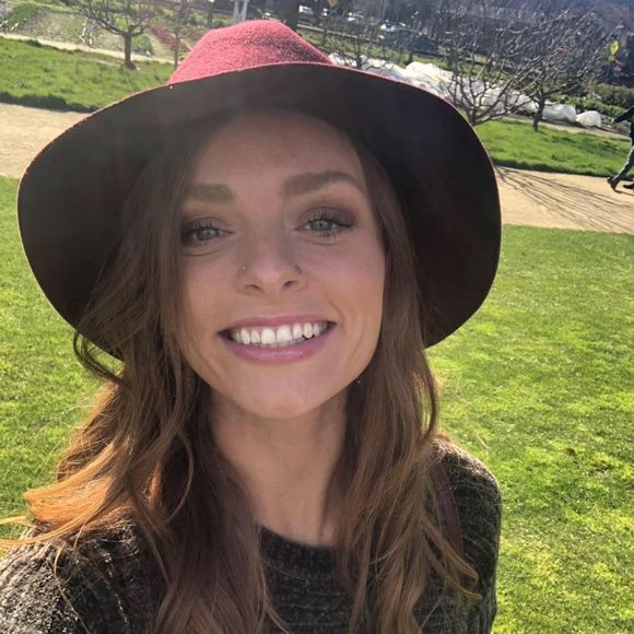 Meet your Posher, Stacey - Picture 1 of 1